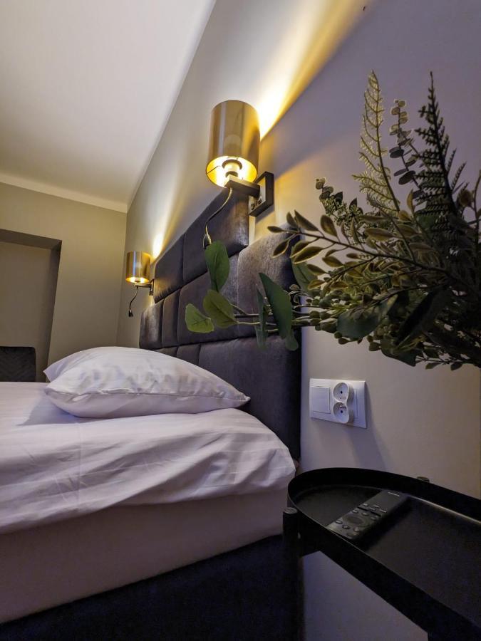 Spacious Two-Bedroom Apartment In The City Center Krakau Exterior foto
