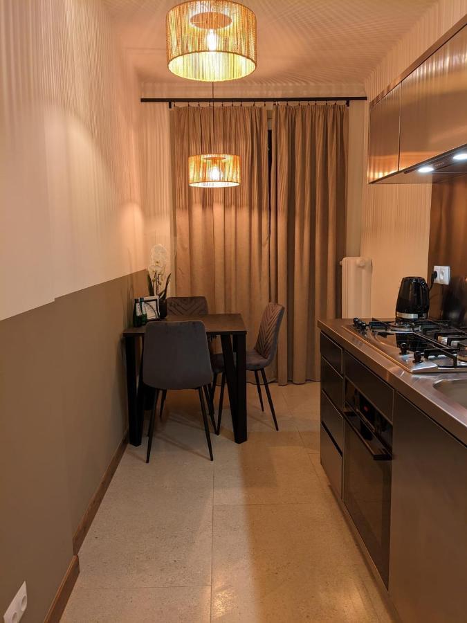 Spacious Two-Bedroom Apartment In The City Center Krakau Exterior foto